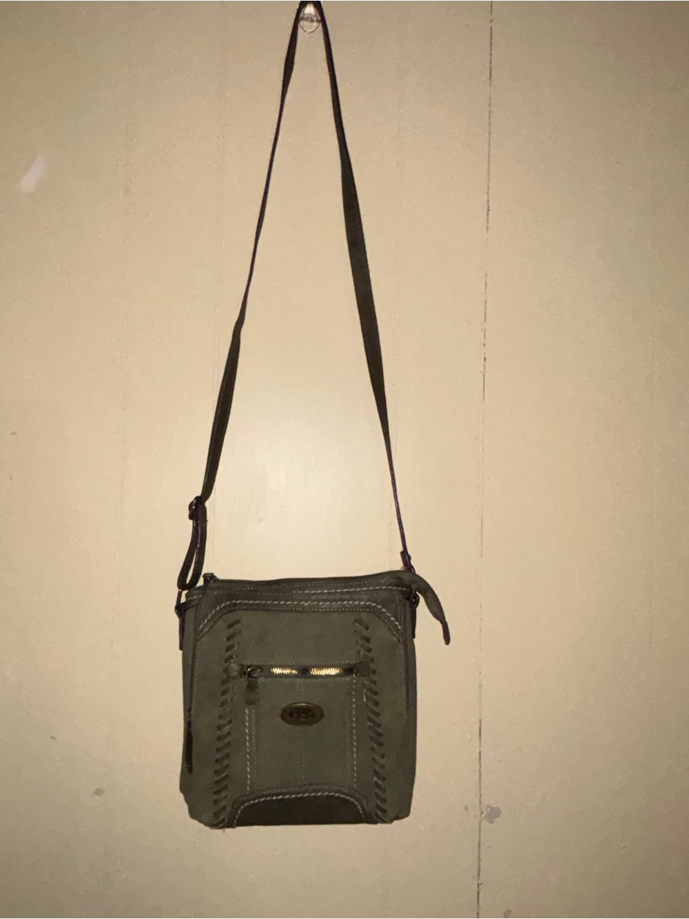b.o.c. Gray / Green Crossbody Bag - Picture 9 of 9